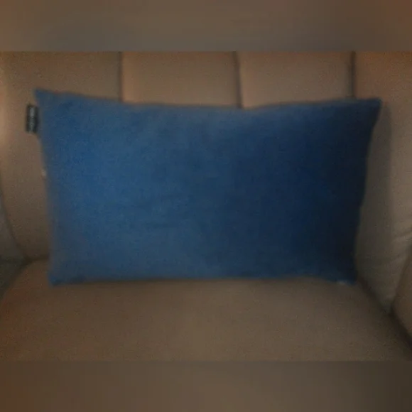 Safavieh Teal & Gold Beaded Accent Pillow, 12 x 20 in. NWT - Picture 8 of 12